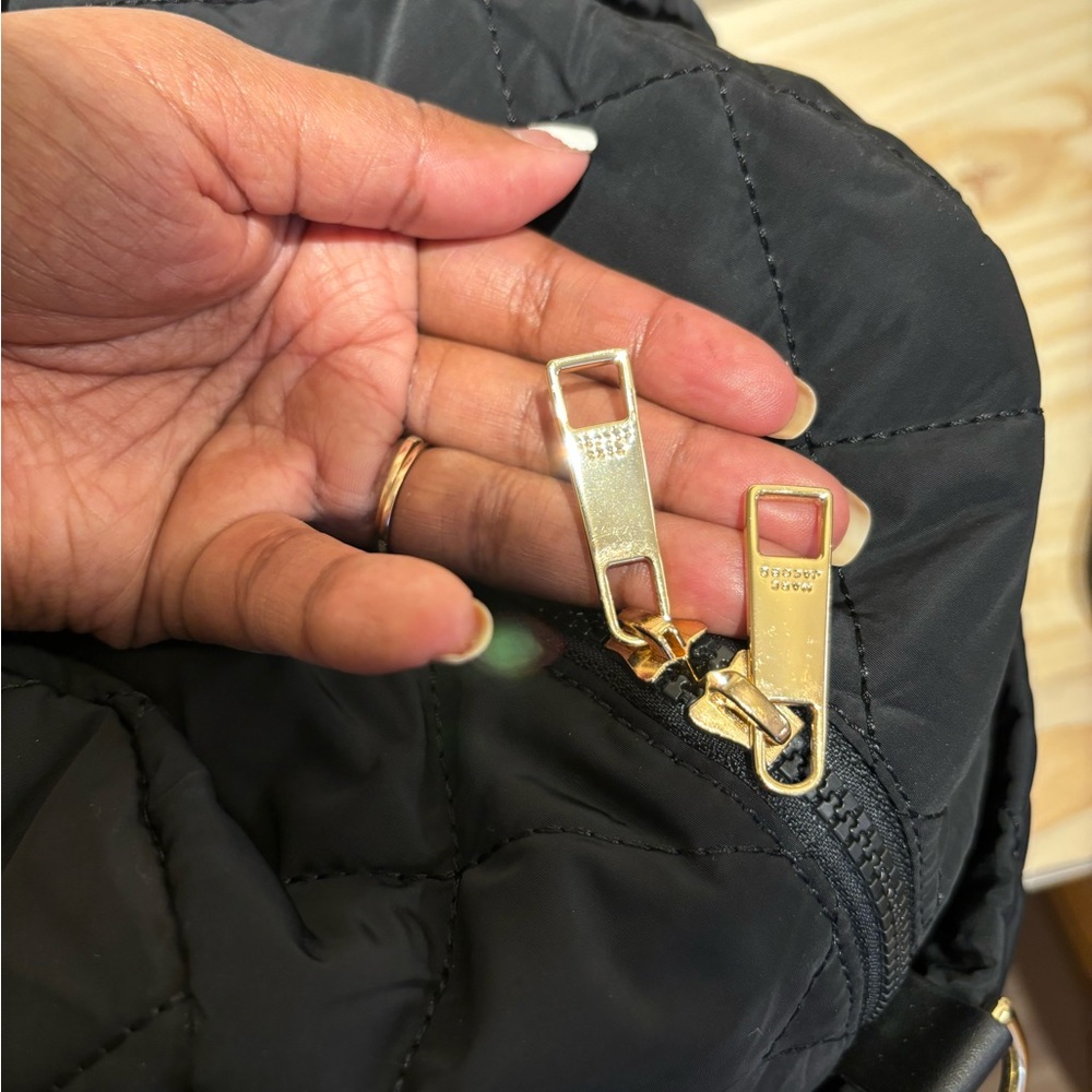 Mark Jacobs Medium Weekender Bag! - Picture 7 of 16